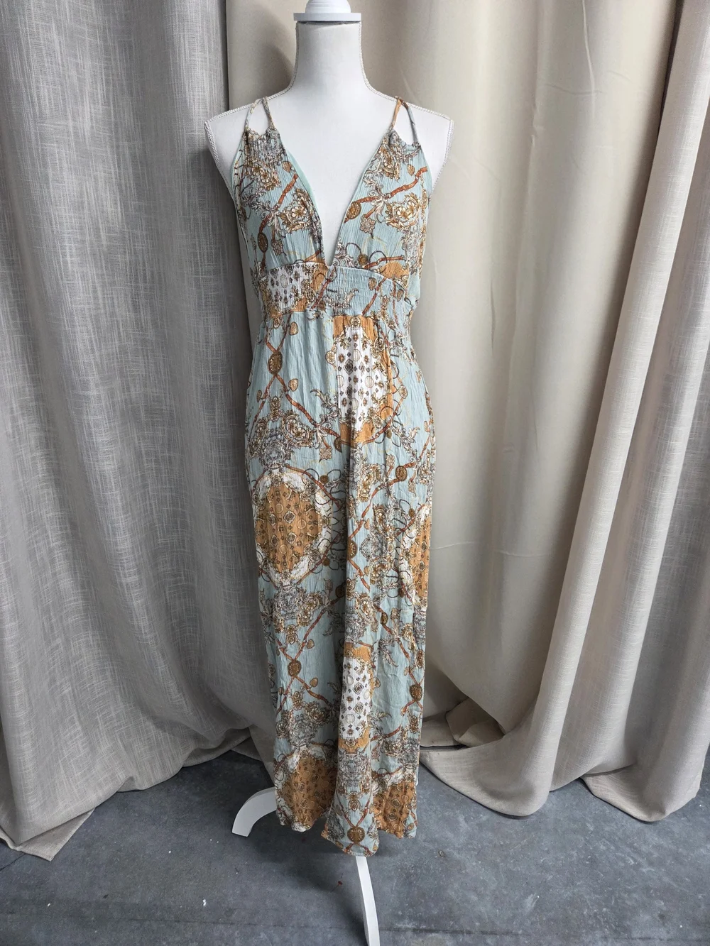 Timing Sage Printed V-Neck Wide-Leg Jumpsuit Vacation Resortwear Size L - Picture 3 of 7